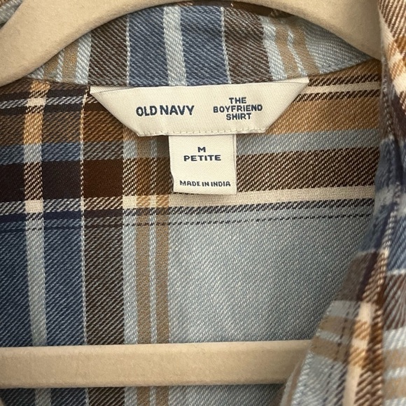 Old Navy The Boyfriend Shirt Oversized - Picture 3 of 4